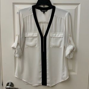 Black and white express blouse